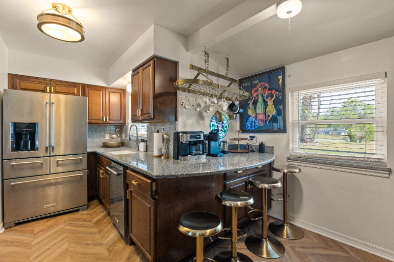 4760 Lake Cecile Dr - Photo 7 of 20