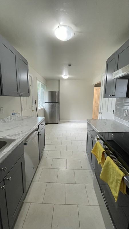 7315 46th Ave S - Photo 3 of 10