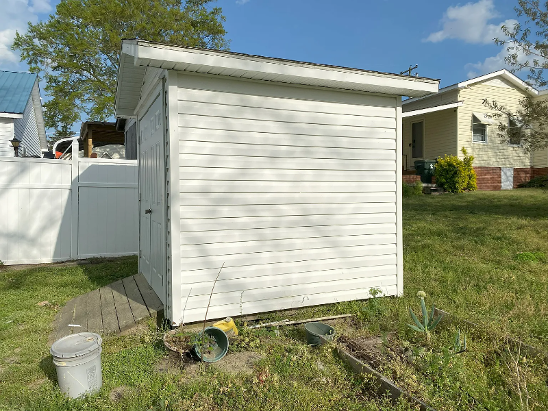 109 E I St - Photo 3 of 15