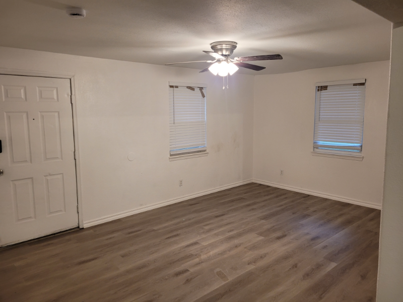 718 N 18th St #3 - Photo 3 of 10