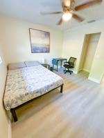featured image of 2370 Leon Ave #2370