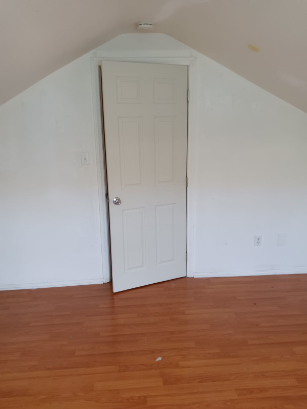 44665 Cedar Ave - Photo 4 of 4