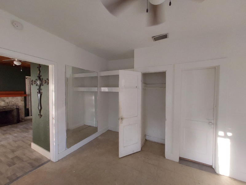 2713 5th St W - Photo 7 of 20