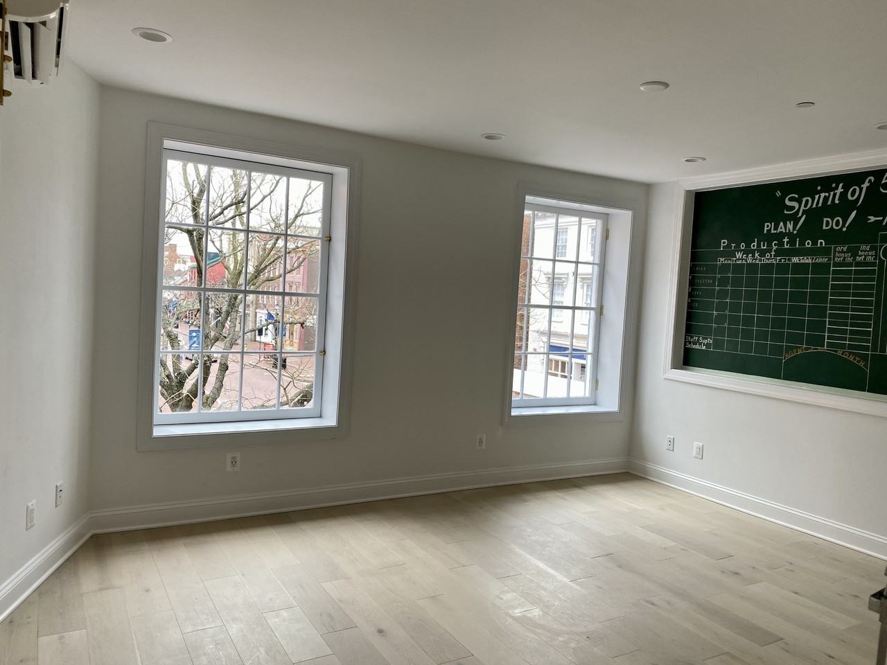 152 Main StreetUnit 201 #201 - Photo 3 of 8