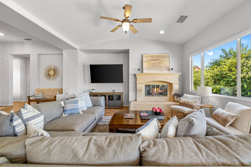 44260 Vía Coronado - Photo 3 of 50