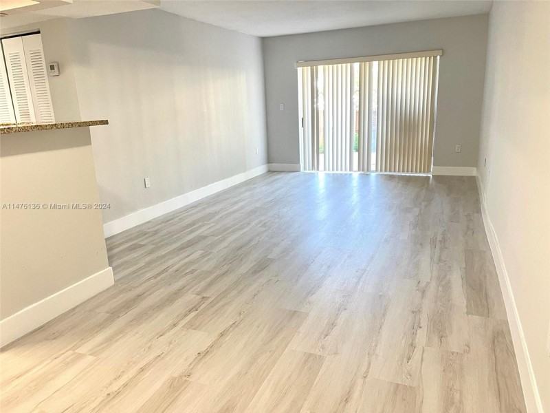 4800 Nw 79th Ave - Photo 2 of 16