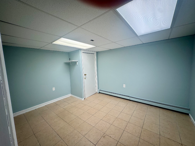 1362 Washington St - Photo 3 of 8