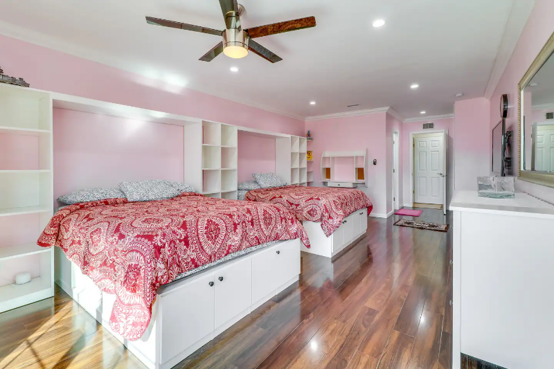 16332 Nordhoff St - Photo 6 of 43