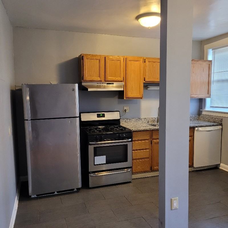 6621 S Greenwood Ave #2