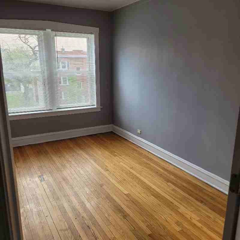 6621 S Greenwood Ave #2 - Photo 5 of 10