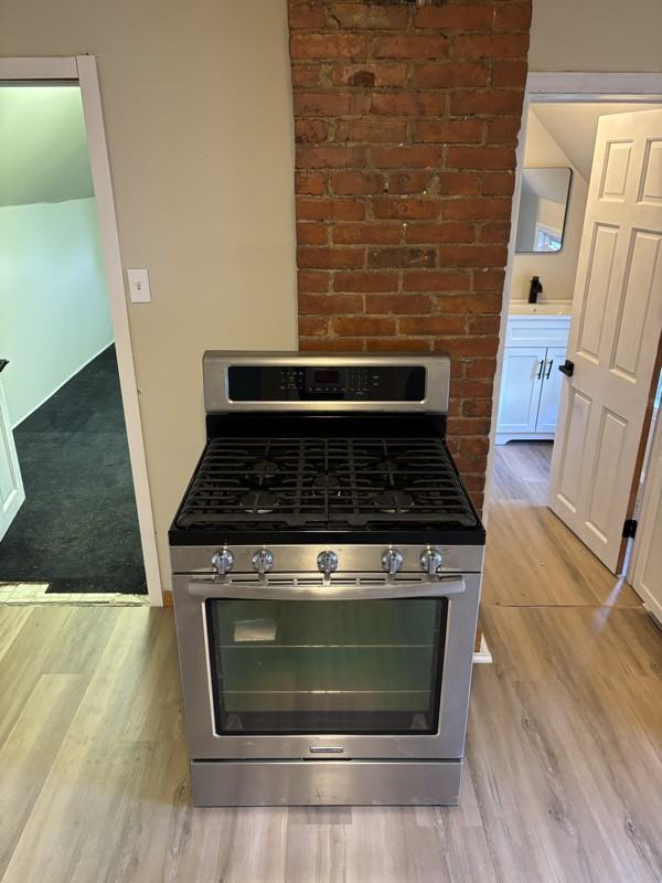 238 Schiller St - Photo 3 of 13