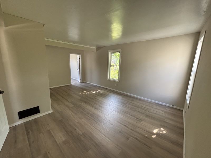 238 Schiller St - Photo 5 of 13