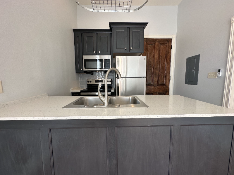 904 Scott St #5 - Photo 6 of 16