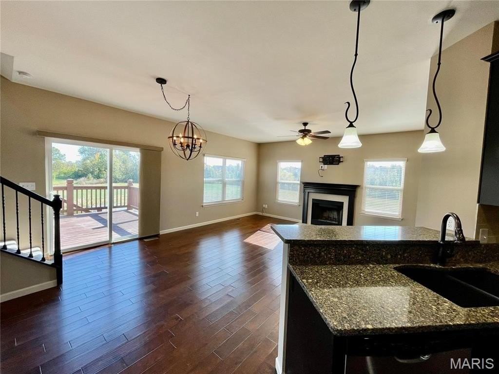 1136 Welsh Dr - Photo 2 of 31