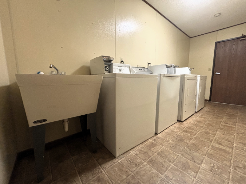 411 5th Ave S #103 - Photo 7 of 14