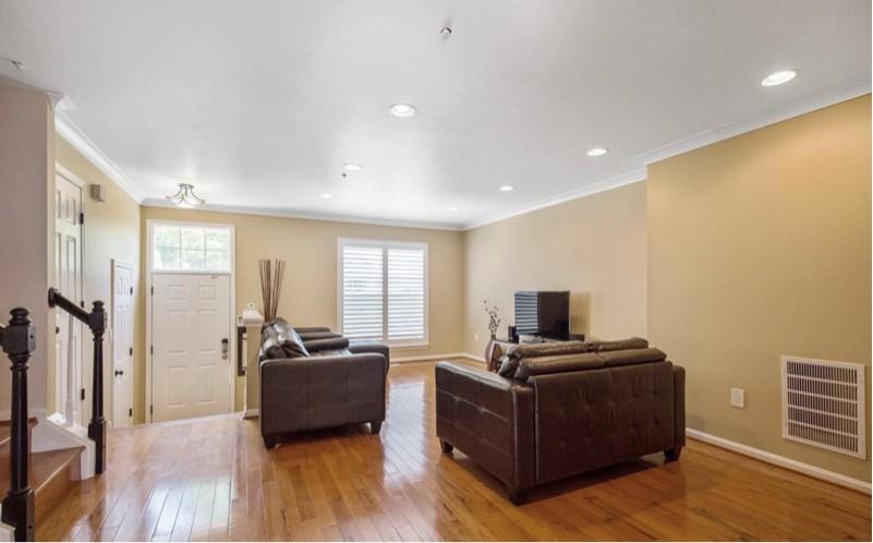 2333 Massanutten Dr - Photo 3 of 25