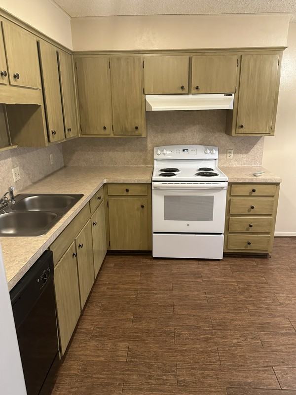 1429 W Fairmont St - Photo 2 of 21