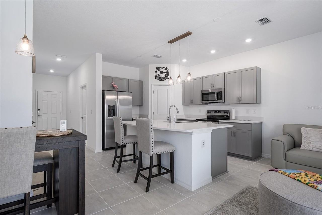 5953 Whetstone Ct - Photo 4 of 22