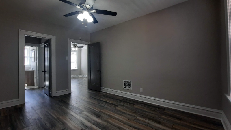 1003 Art Hill Pl #2N - Photo 6 of 10