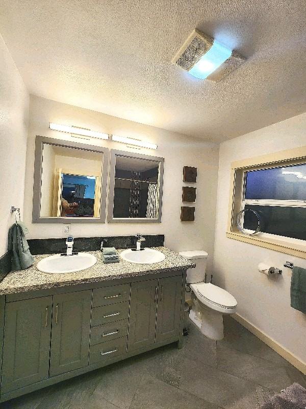 1565 Thomas Rd - Photo 2 of 11