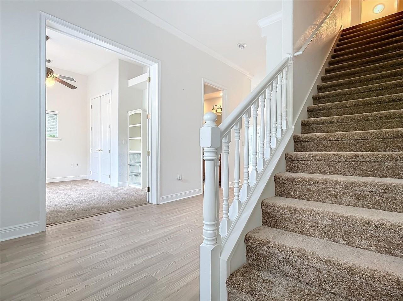 132 Orange Ave - Photo 3 of 50