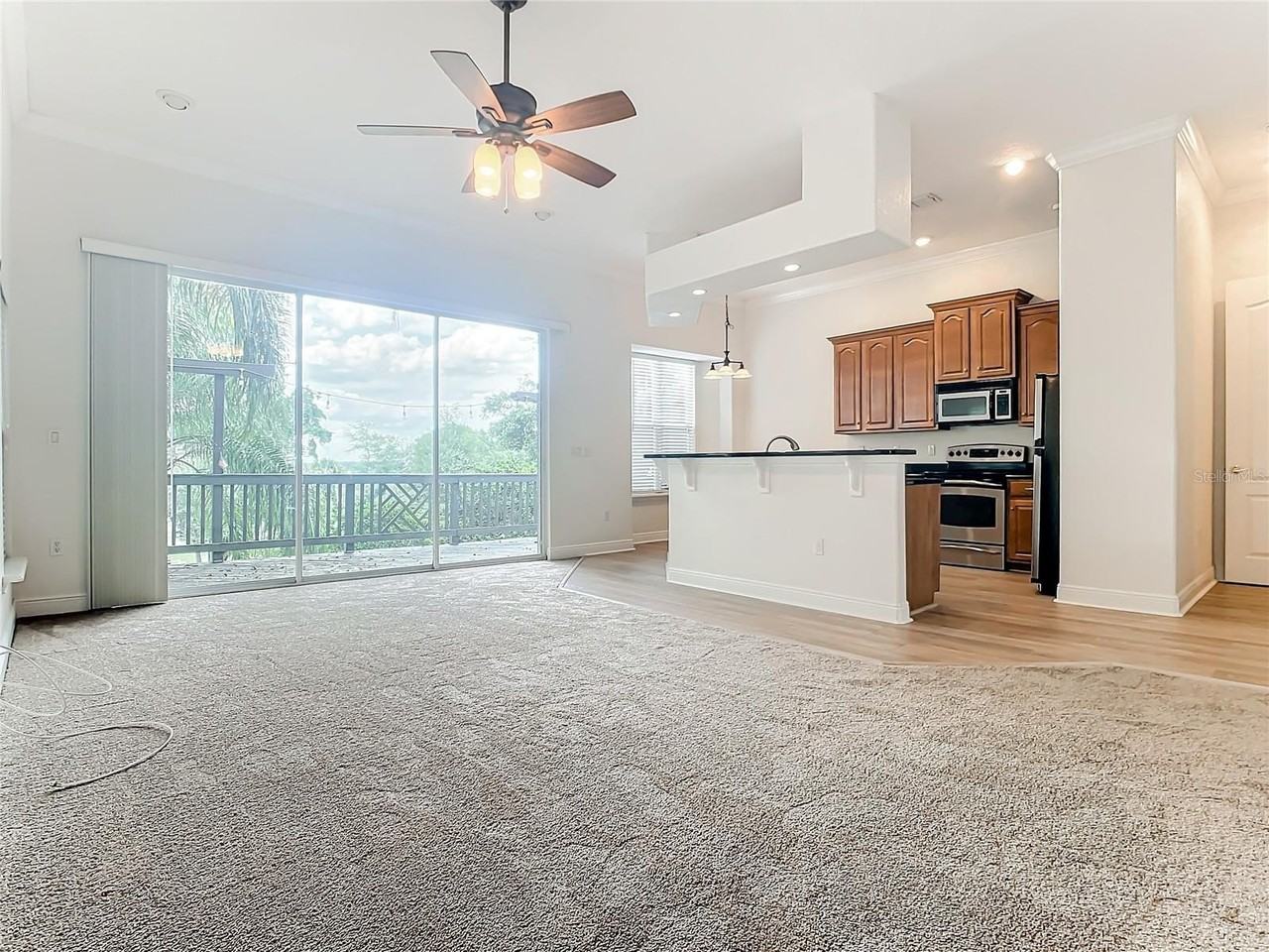 132 Orange Ave - Photo 6 of 50