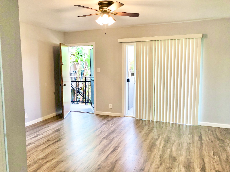 4735 W Broadway - Photo 2 of 18