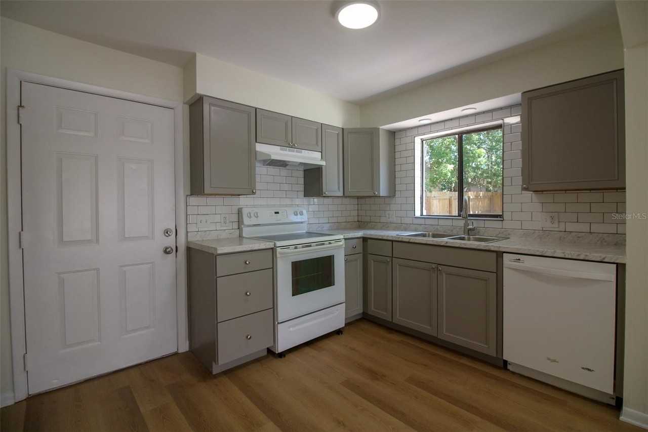 1537 King Ave - Photo 5 of 15