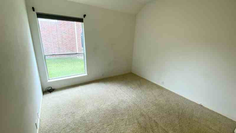 3130 Birchleaf Dr - Photo 7 of 20