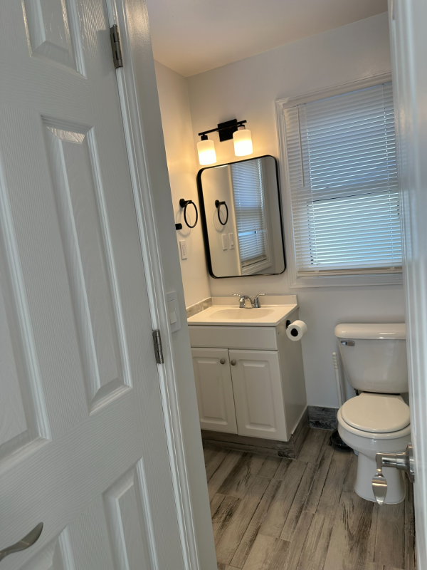 28532 Grayling Ave - Photo 2 of 12