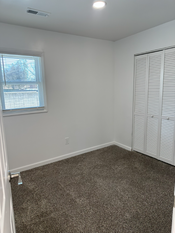 28532 Grayling Ave - Photo 7 of 12