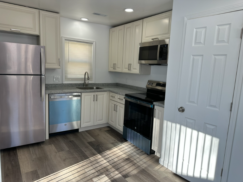 28530 Grayling Ave - Photo 2 of 12
