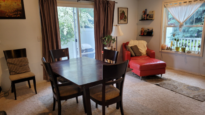 1021 Park Ave Apt B #B - Photo 3 of 13