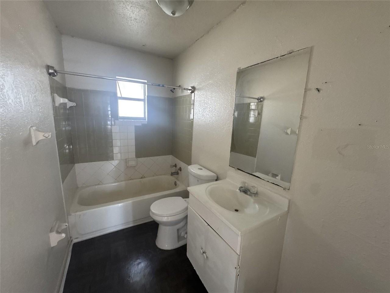 505 Kilgore St - Photo 2 of 7
