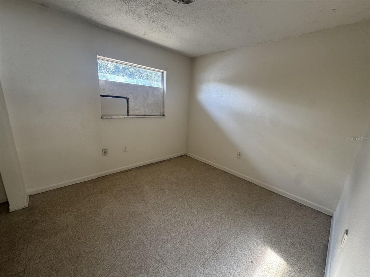 505 Kilgore St - Photo 5 of 7