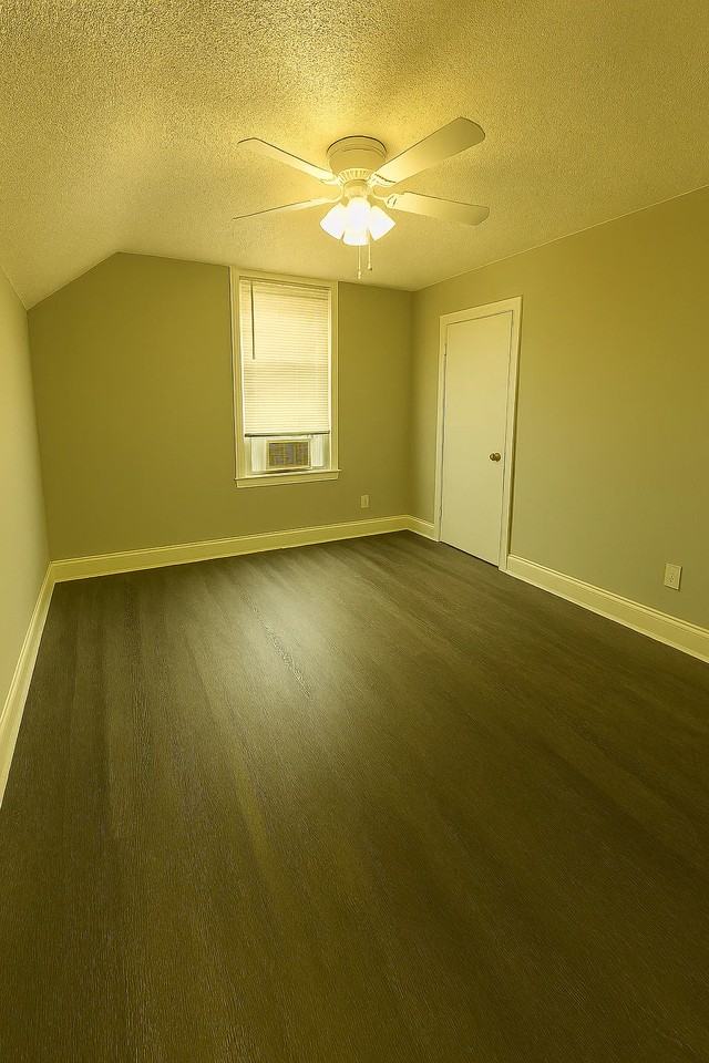 1024A N 8th St #1024B - Photo 6 of 9