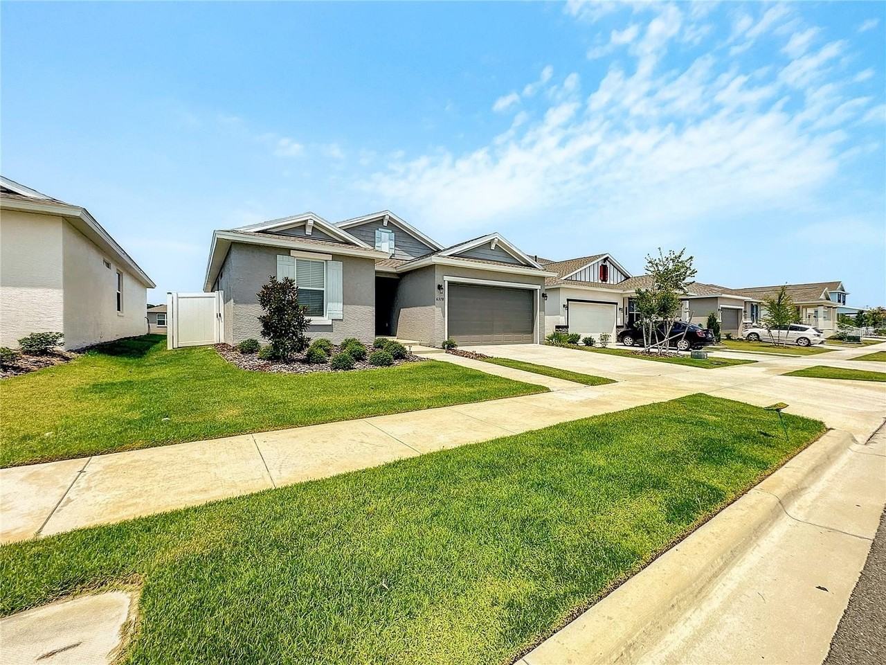 6378 Sw 77th Ave - Photo 2 of 24