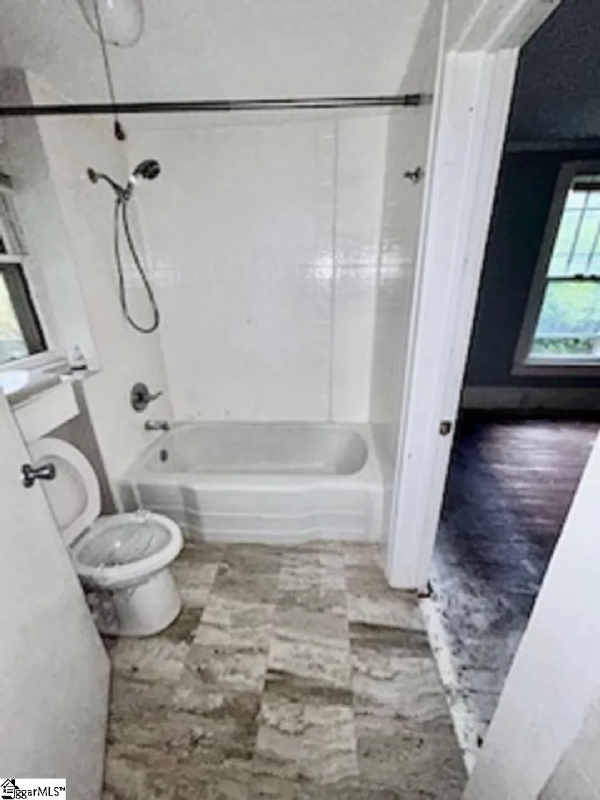 533 Farley Ave - Photo 4 of 10