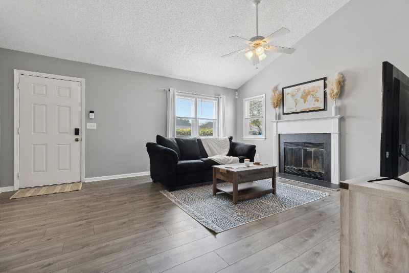 6707 Low Bush Ct - Photo 4 of 22