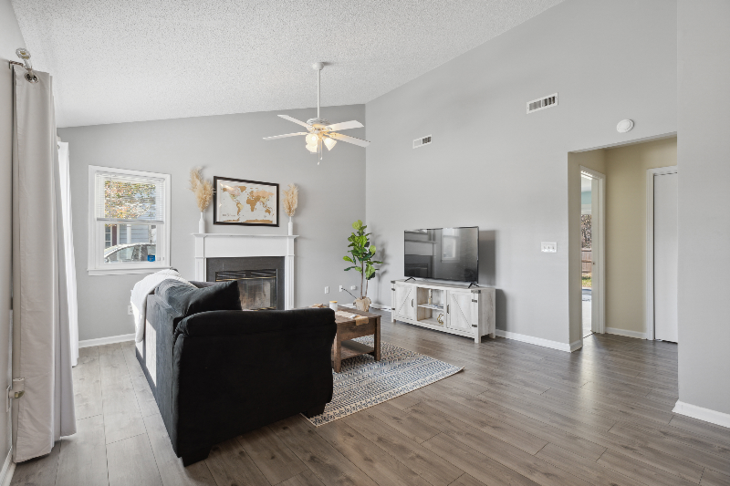 6707 Low Bush Ct - Photo 5 of 22