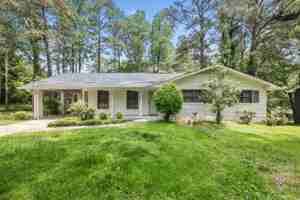 featured image of 2523 Ben Hill Rd