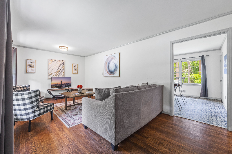 2523 Ben Hill Rd - Photo 2 of 20