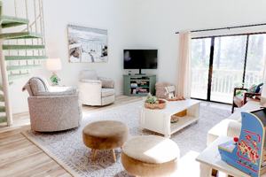 featured image of 1095 Plantation Dr W