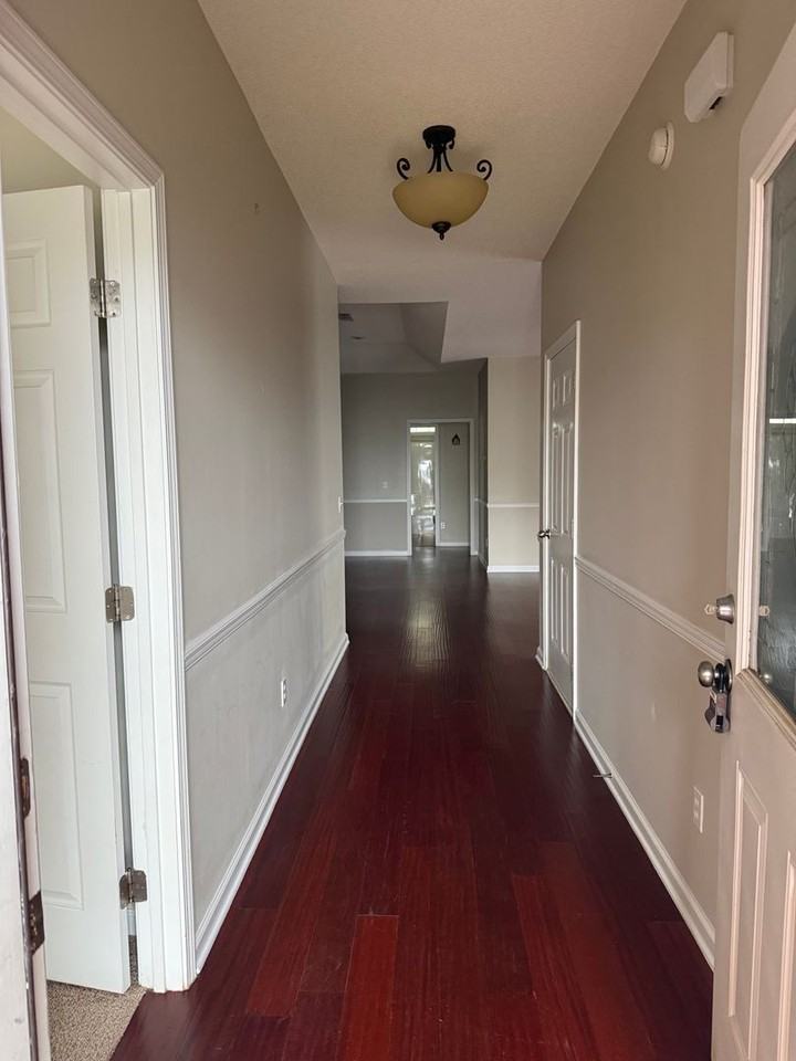 155 Wingate Ave - Photo 2 of 19