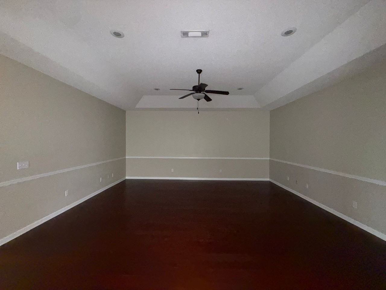 155 Wingate Ave - Photo 3 of 19