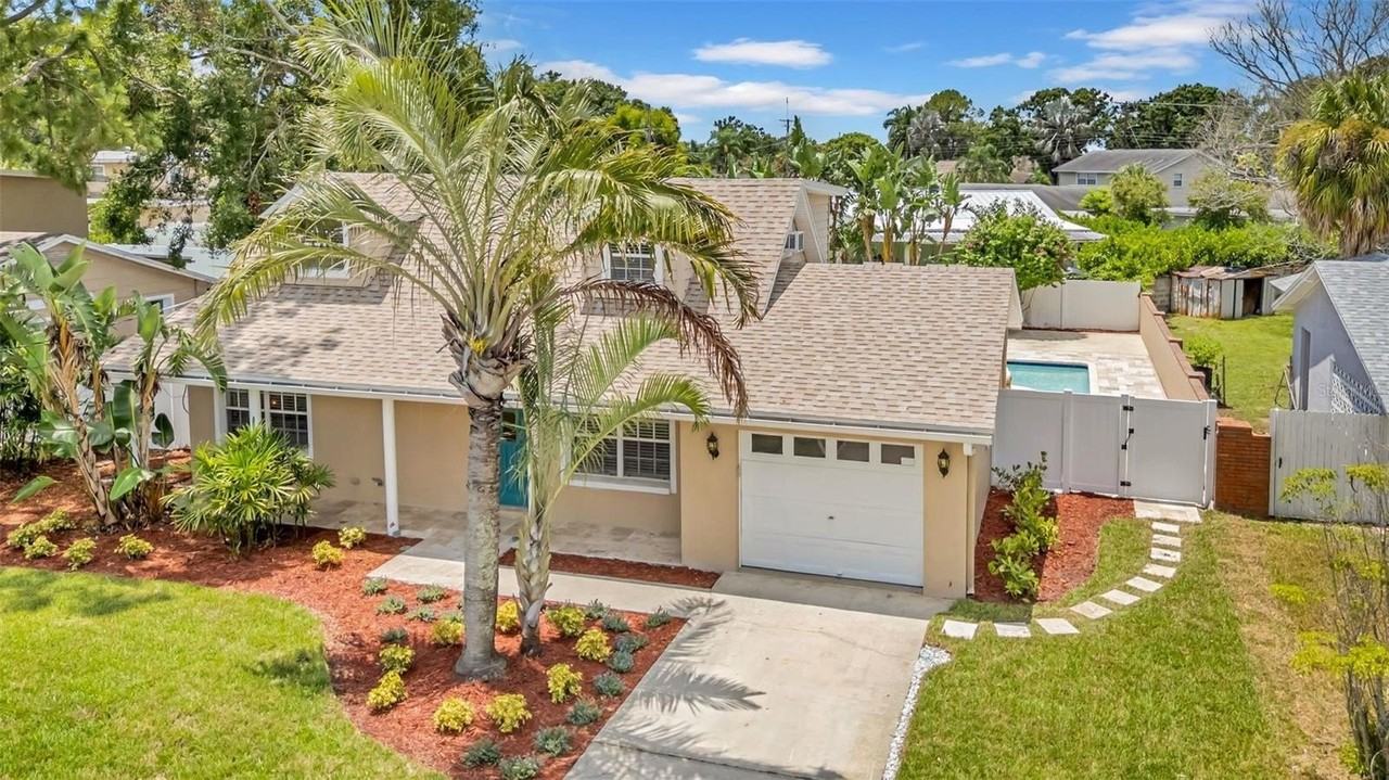 4924 Shetland Ave - Photo 3 of 48