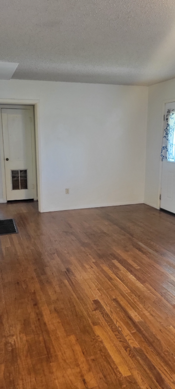 4003 Bowie St - Photo 4 of 20