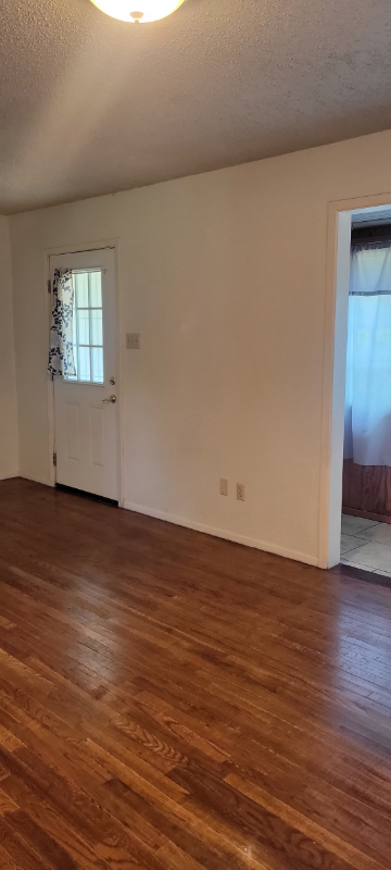 4003 Bowie St - Photo 5 of 20