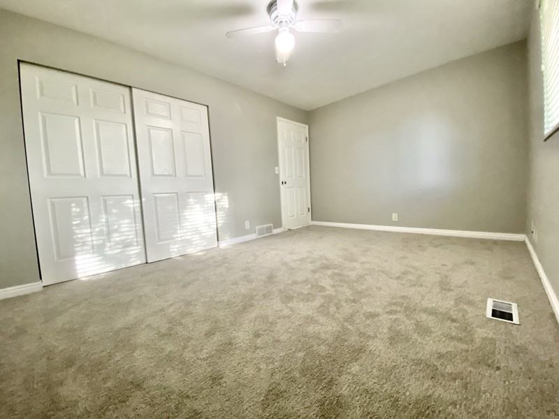 11540 S Sandy Creek Dr - Photo 3 of 16