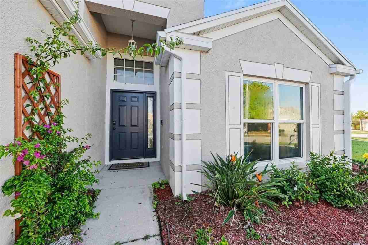 12524 Midpointe Dr - Photo 3 of 23